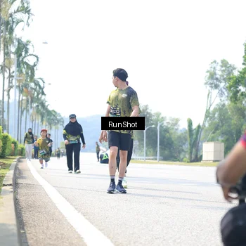 Runner Photo 6947556