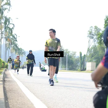 Runner Photo 6947557