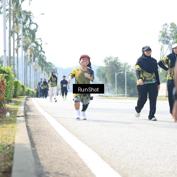 Runner Photo 6947592
