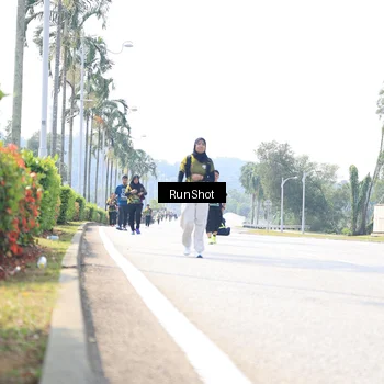 Runner Photo 6947640