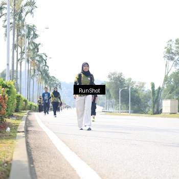 Runner Photo 6947651