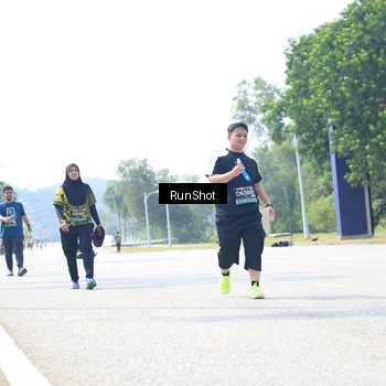 Runner Photo 6947668