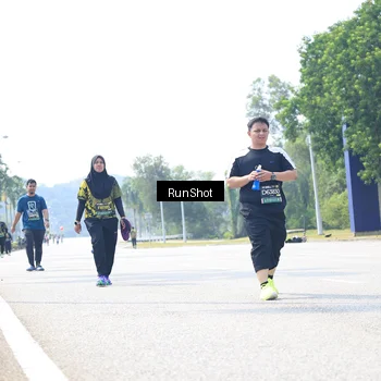 Runner Photo 6947669