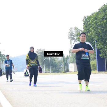 Runner Photo 6947679