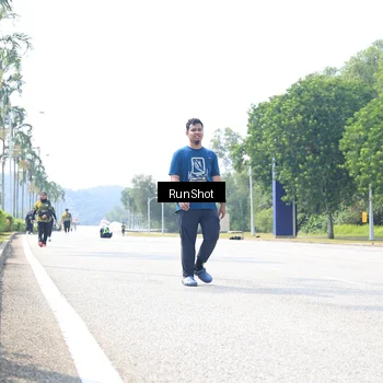 Runner Photo 6947732