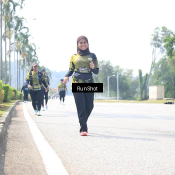 Runner Photo 6947751