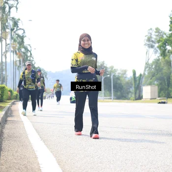Runner Photo 6947754