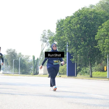Runner Photo 6947821