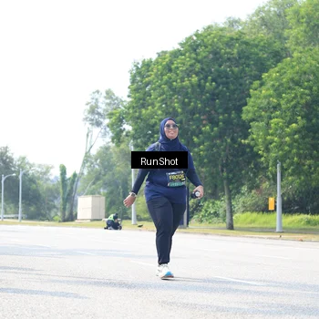 Runner Photo 6947823
