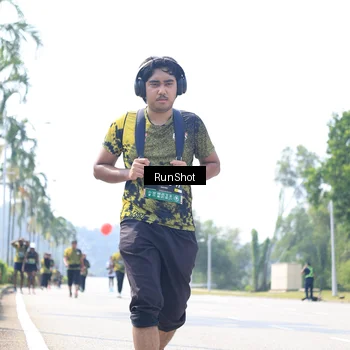 Runner Photo 6947916