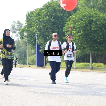 Runner Photo 6948002
