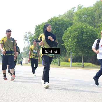 Runner Photo 6948011