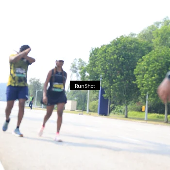 Runner Photo 6948042