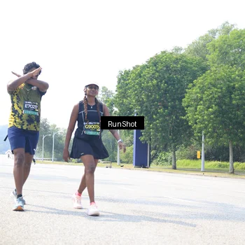 Runner Photo 6948043