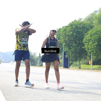 Runner Photo 6948049