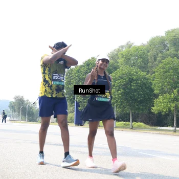 Runner Photo 6948058