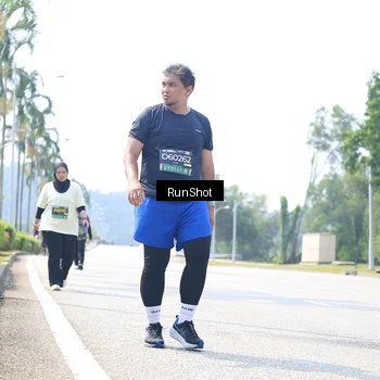Runner Photo 6948068