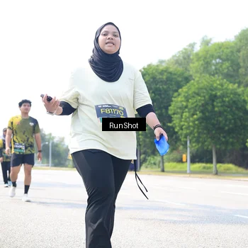 Runner Photo 6948079