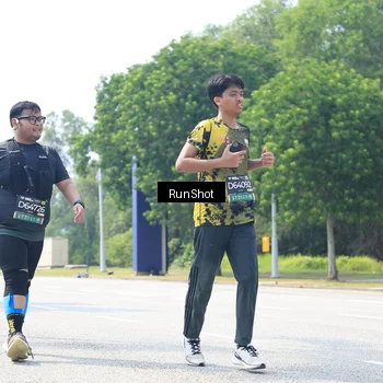 Runner Photo 6948102