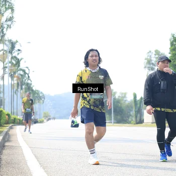Runner Photo 6948141