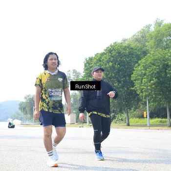 Runner Photo 6948144