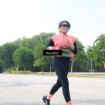 Runner Photo 6948243