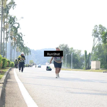 Runner Photo 6948244