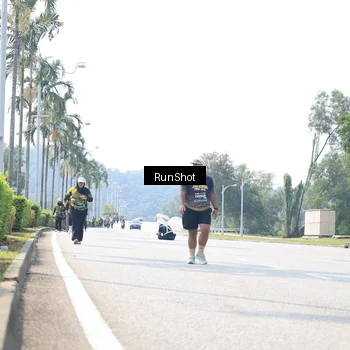 Runner Photo 6948248