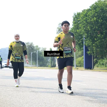 Runner Photo 6948288