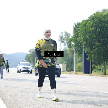 Runner Photo 6948300