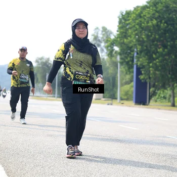 Runner Photo 6948326