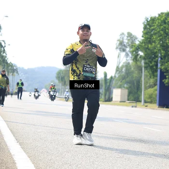 Runner Photo 6948337