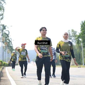 Runner Photo 6948377