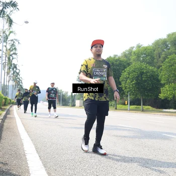 Runner Photo 6948435