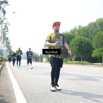 Runner Photo 6948436