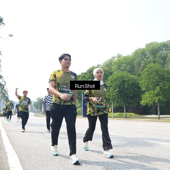 Runner Photo 6948437