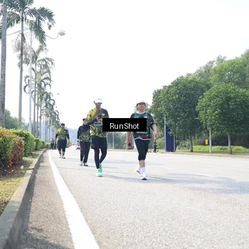 Runner Photo 6948448