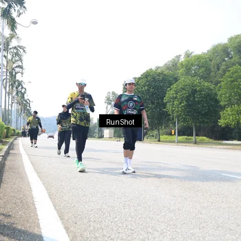 Runner Photo 6948457
