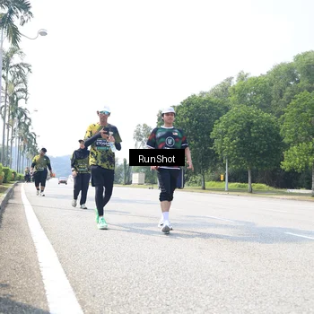 Runner Photo 6948458