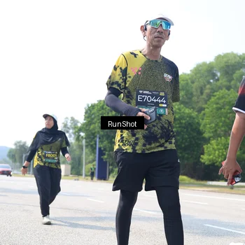 Runner Photo 6948477