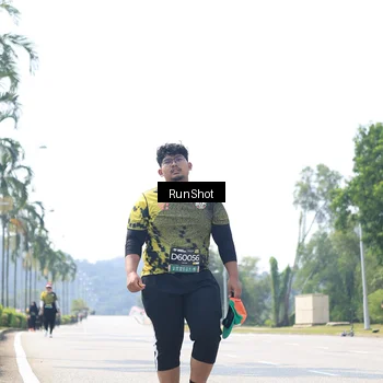 Runner Photo 6948504