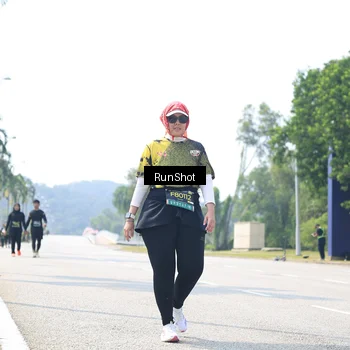 Runner Photo 6948519