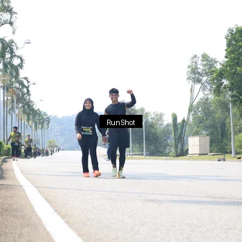 Runner Photo 6948541