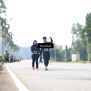 Runner Photo 6948543