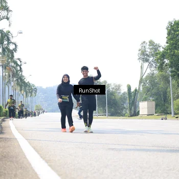 Runner Photo 6948544