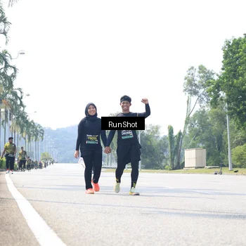 Runner Photo 6948550