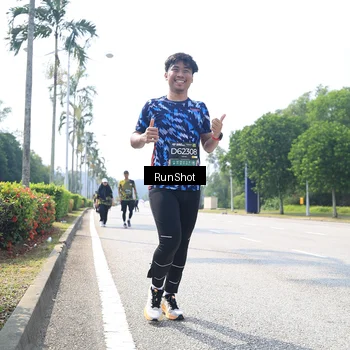 Runner Photo 6948564