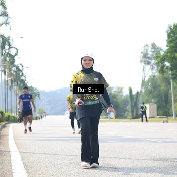 Runner Photo 6948619