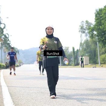 Runner Photo 6948624