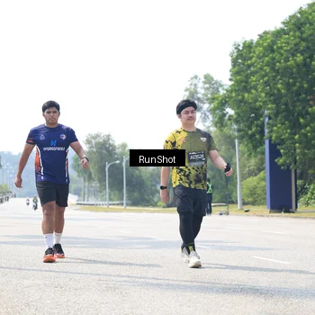 Runner Photo 6948637